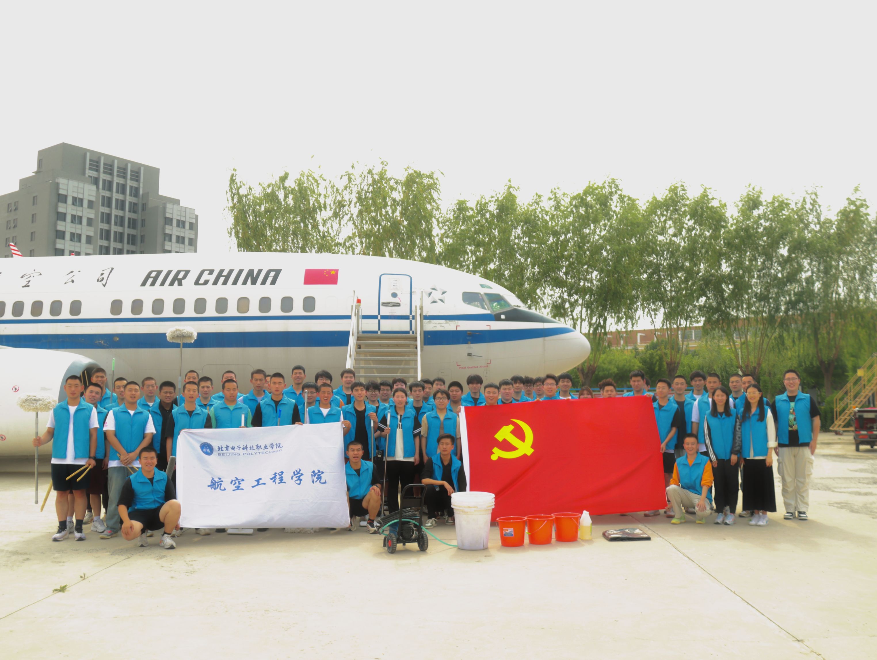 劳动大合影.JPG 劳动大合影.JPG