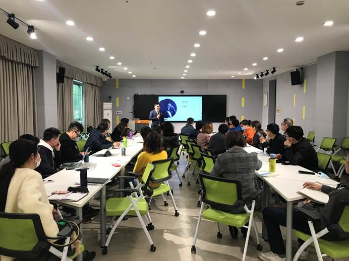 说明:C:\Users\Administrator\Desktop\2021年培训汇总\20210324 关于参加Beat365唯一官方网站教师教学发展系列活动——“线上线下混合式教学的实践与思考”的通知\活动照片\IMG_4113.JPG